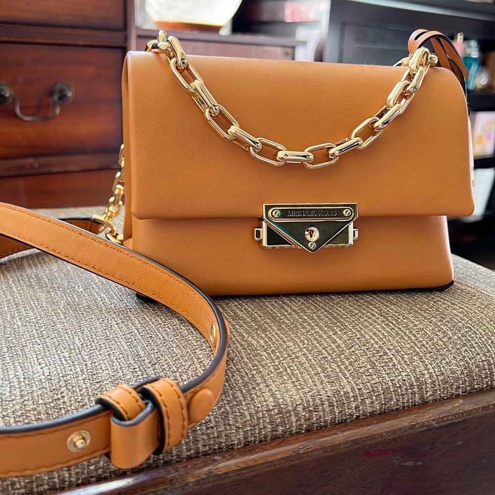 Michael Kors Cece mini bag in Cider. Gold hardware. Excellent condition